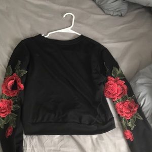 Rose embroidered crop top